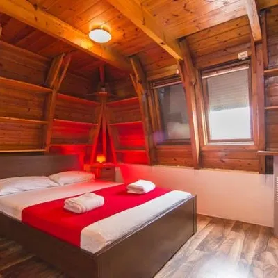 Mellow Barcelona Hotels near Castillo De Torre Baro