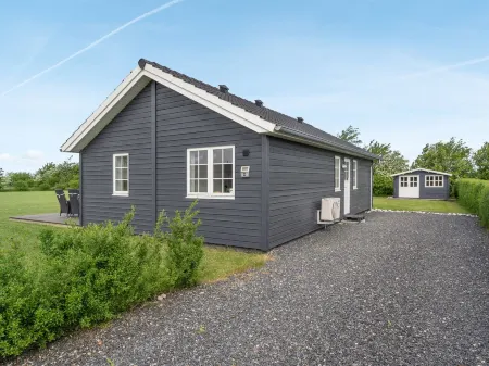 "Hathulf" - 700m from the Sea Отели в г. Sydals