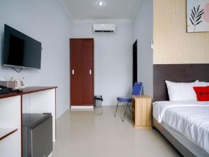 RedDoorz Premium @ Raja Hostel Syariah Lampung