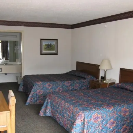 Walking Horse Lodge