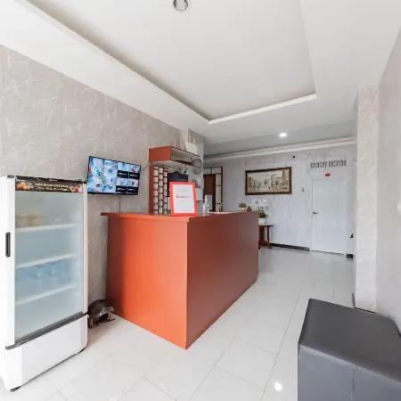 RedDoorz Syariah Plus near Tugu Bubur Ayam Cianjur