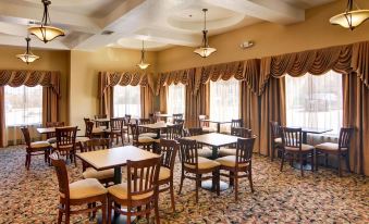 Comfort Suites