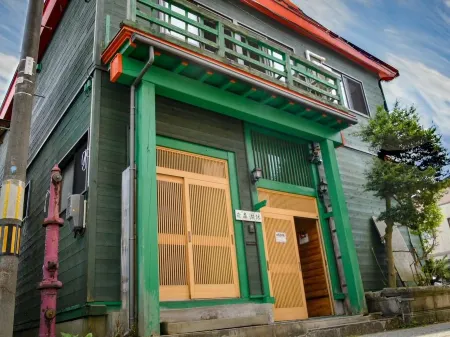 Shinkokyu Отели рядом со станцией Какунодатная станция