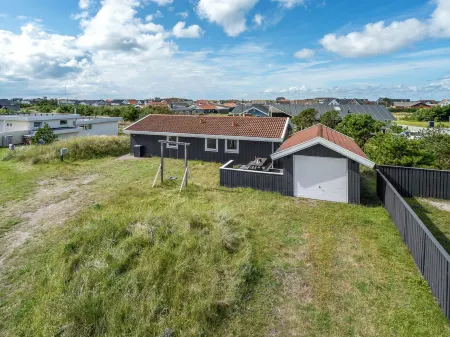 "Siri" - 400m from the Sea Отели в г. Тистед