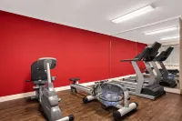 Ramada by Wyndham Torrance - Gym