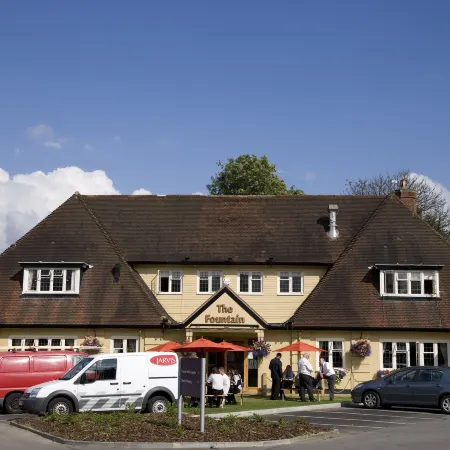 London Twickenham East Отели рядом с достопримечательностью «Стадион «Туикенем»»