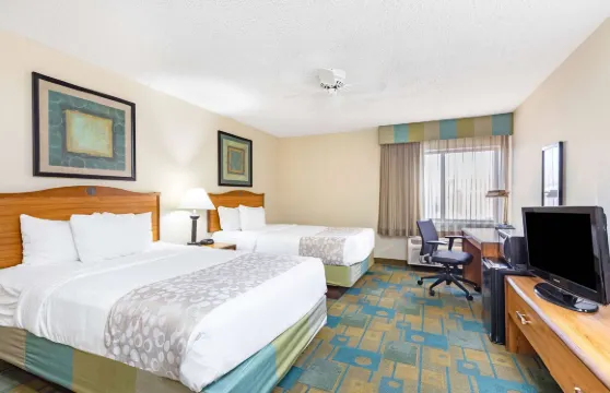 埃爾帕索東拉昆塔温德姆套房酒店