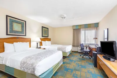 La Quinta Inn & Suites by Wyndham El Paso East Hotels near El Paso Saddleblanket