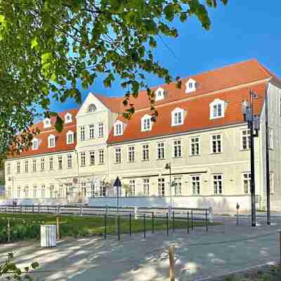 Hotel "Friedrich-Franz-Palais" Hotel Exterior