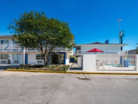 Motel 6 Corpus Christi, TX - Northwest Hotels in Corpus Christi