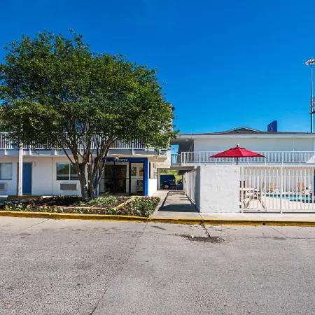 Motel 6 Corpus Christi, TX - Northwest
