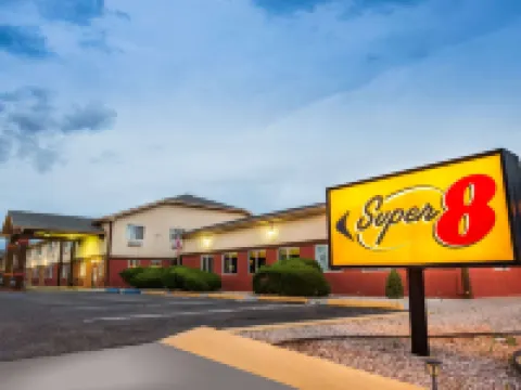 Super 8 by Wyndham Grants Hoteles en Grants