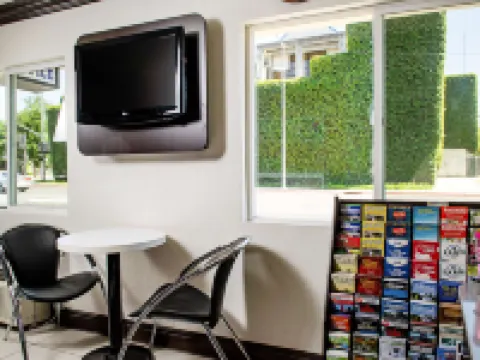 Modesto, CA - Downtown Hotels in Modesto