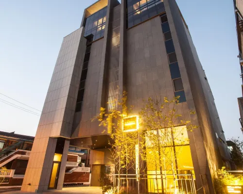 هوتل جيدين باي أونيو ستاي Hotels near مقر بلدية سوون