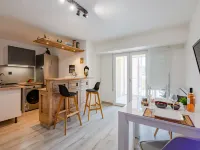 Le Riviera - balcony