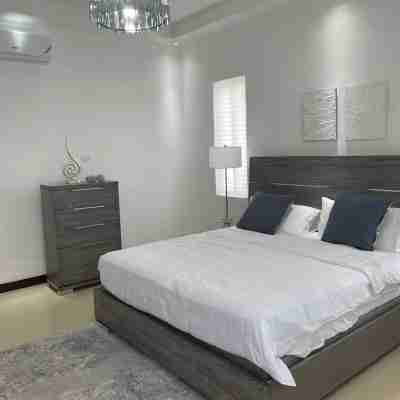 Immaculate- Liguanea 1Br Rooms