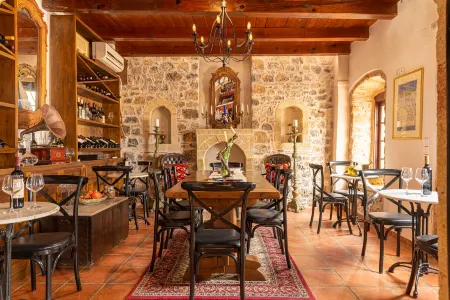Guesthouse Kellia Отели в г. Monemvasia
