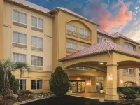 La Quinta Inn & Suites by Wyndham Atlanta Stockbridge - Pool