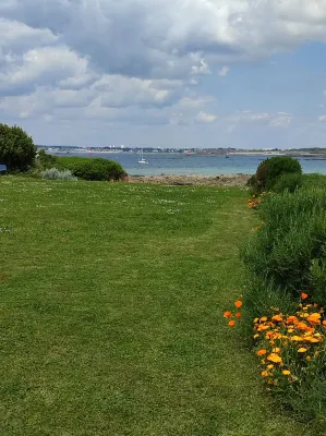 Villa Acces Direct A la Mer .Liliy the Sea Hotels in 