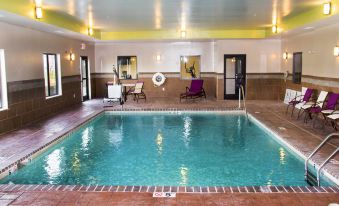 Holiday Inn Express & Suites Sikeston