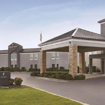 Country Inn & Suites by Radisson, Dunn I-95