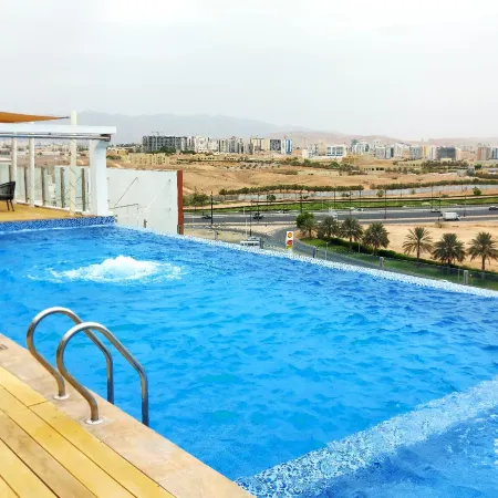 Carnelian Muscat - Airport Hotel