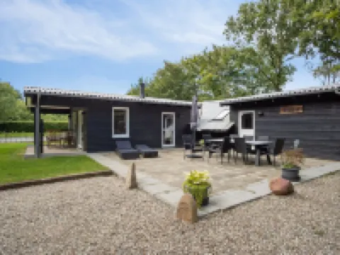 "Hedwig" - 30km from the Sea