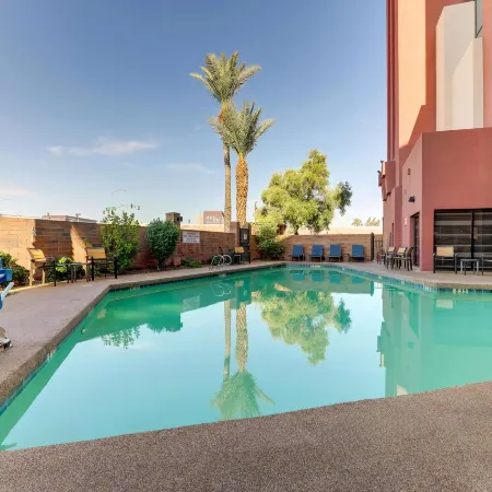 Drury Inn & Suites Phoenix Airport
