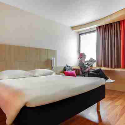 Ibis Angers Centre Chateau Rooms