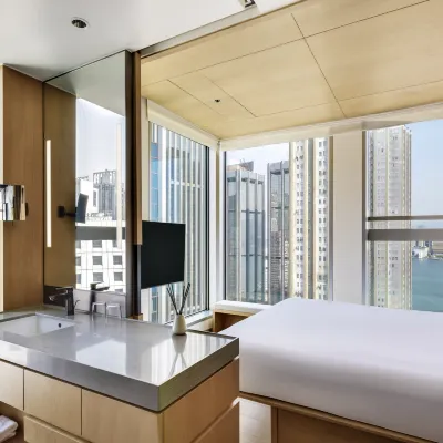 AKI Hotel Hong Kong - MGallery Collection Отели рядом с достопримечательностью «Монумент Воссоединения»
