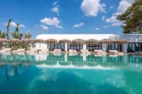 Isla Brown Corinthia Resort & Spa, Curio Collection by Hilton Hotels in Agii Theodori