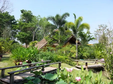 Pura Vida Pai Resort