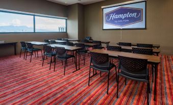 Hampton by Hilton Bogota Airport