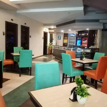 MO2 Westown Hotel - Mandalagan