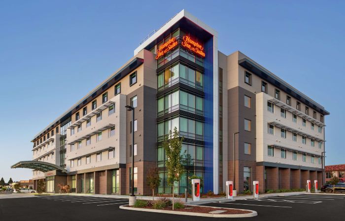 Hampton Inn & Suites - San Mateo