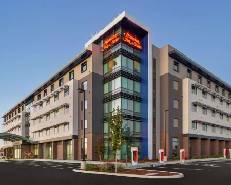 Hampton Inn & Suites - San Mateo Hotéis em San Mateo