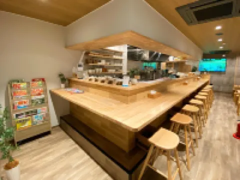 ＡＪＩＴＯ　Ｈｏｓｔｅｌ　＆　Ｃａｆｅ　Ｂａｒ 新宮市のホテル