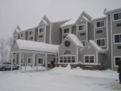 Parry Sound Inn & Suites