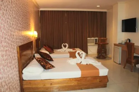 Rosas Garden Hotel