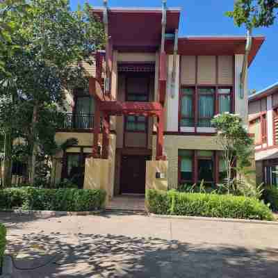 Amatapura Beachfront Villa 10 Hotel Exterior