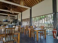 Kuta Paradise Hotels in Pujut