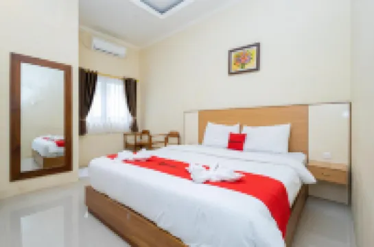 RedDoorz Plus Near Malang Airport