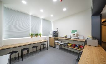 Changwon Sangnam-Dong Hotel T.T