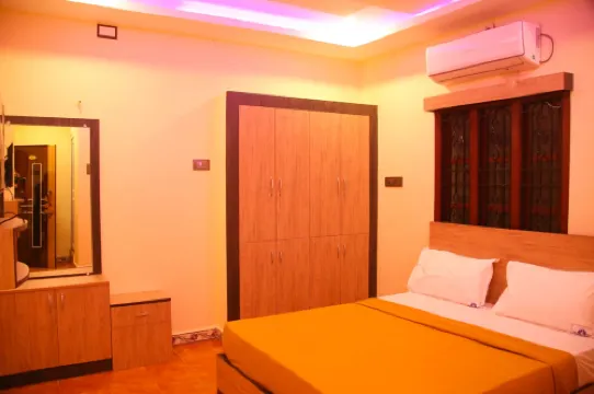 Sree Kumaran Residence