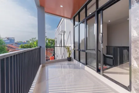 RedDoorz Near Csb Mall Cirebon