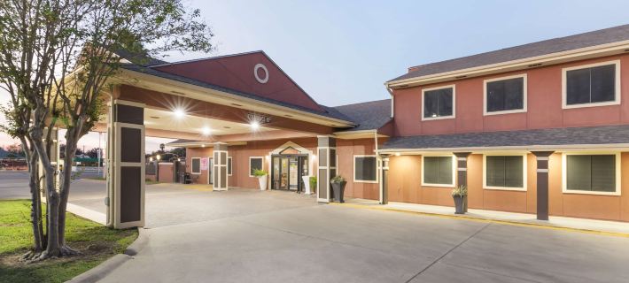 Best Western Plus Edinburg Inn  Suites Hotels in Hidalgo County