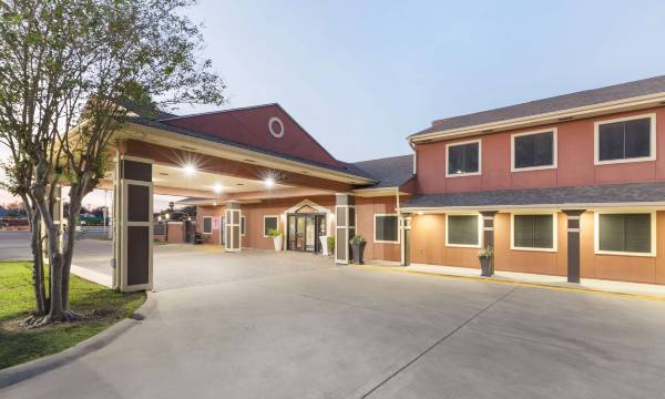 Best Western Plus Edinburg Inn Suites