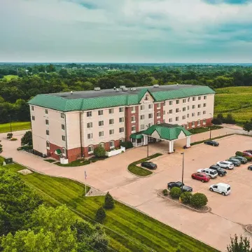 Town & Country Inn and Suites