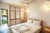 Arugambay Roccos Hotels in Arugam