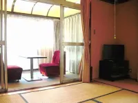 Minshuku Amagibeniya Hotels near Jōren Falls